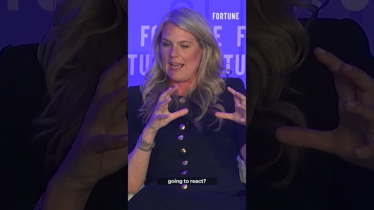 HR exec uses AI to predict conversations with coworkers before they even happen #Moderna #HR #AI